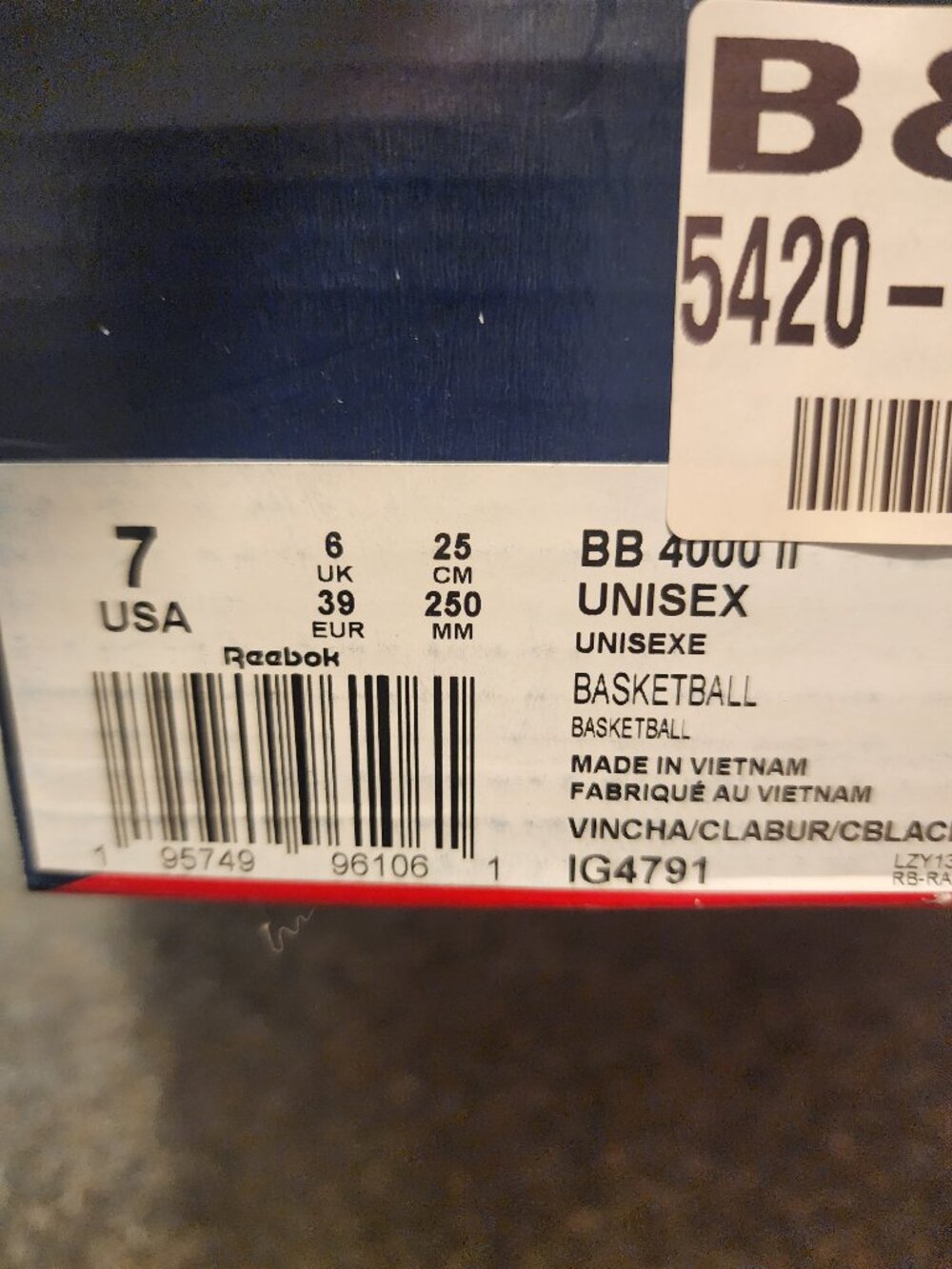 Reebok Size 7 - Picture 2 of 8